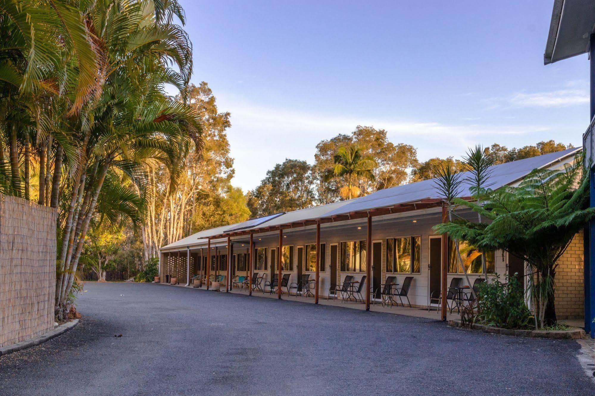 Tin Can Bay Motel Exterior foto